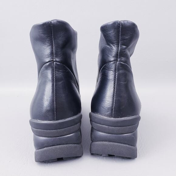 Aquatalia Womens Black Leather Square Toe Waterproof Zip Bootie Boot Shoe Size 8 - Picture 4 of 10